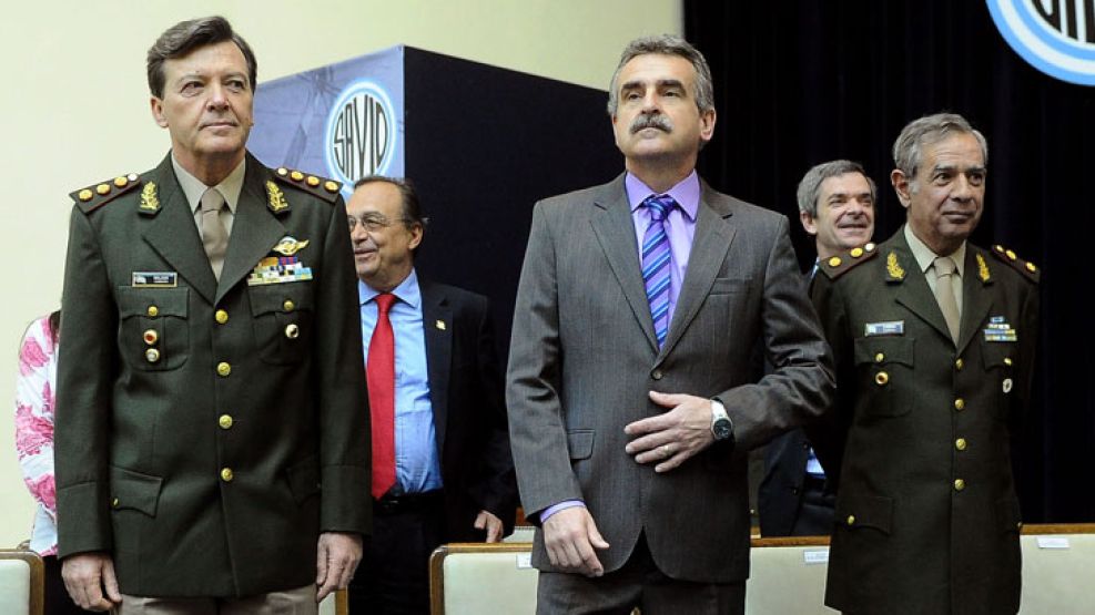 El general Milani junto el ministro Rossi.