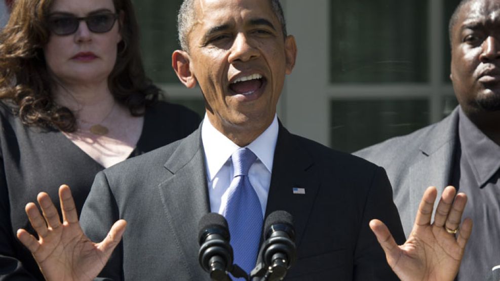 "Este shutdown republicano no debía ocurrir", proclamó Obama desde el jardín de rosas de la casa de gobierno, donde habló frente a un grupo de personas que se beneficiarán por la reforma de salud.