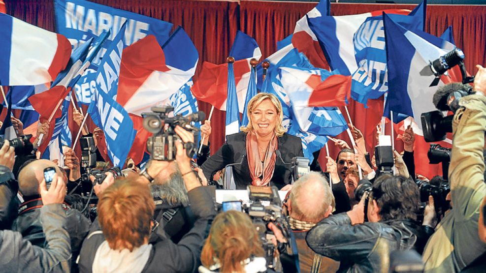 Euforia. Marine Le Pen, con el 24% de la intención de voto para las elecciones europeas, hizo del ultraderechista FN el primer partido francés.