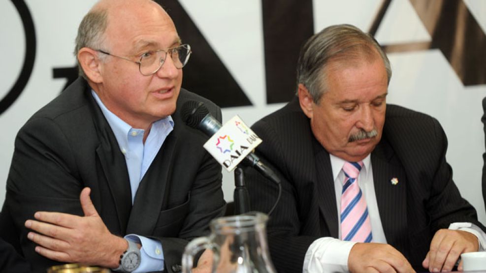 Cortocircuito. Schlosser (DAIA) y el canciller Timerman.