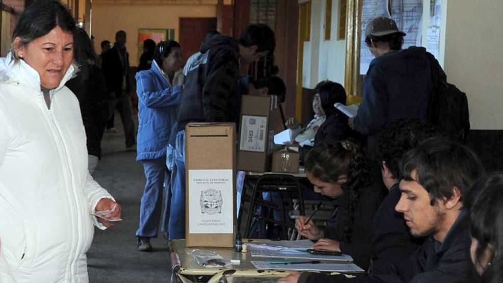 Desde las 8 de la mañana, rige la veda electoral que durará hasta el domingo a las 18. 