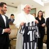 tevez-con-el-papa-francisco