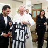 tevez-con-el-papa-francisco