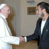 tevez-con-el-papa-francisco