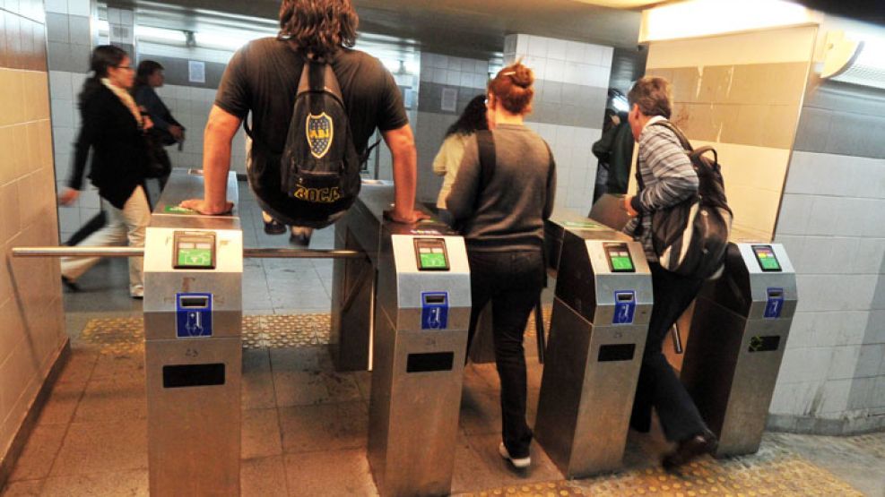 Caída. Con el aumento a $ 2,50 el subte perdió el 20% de usuarios.