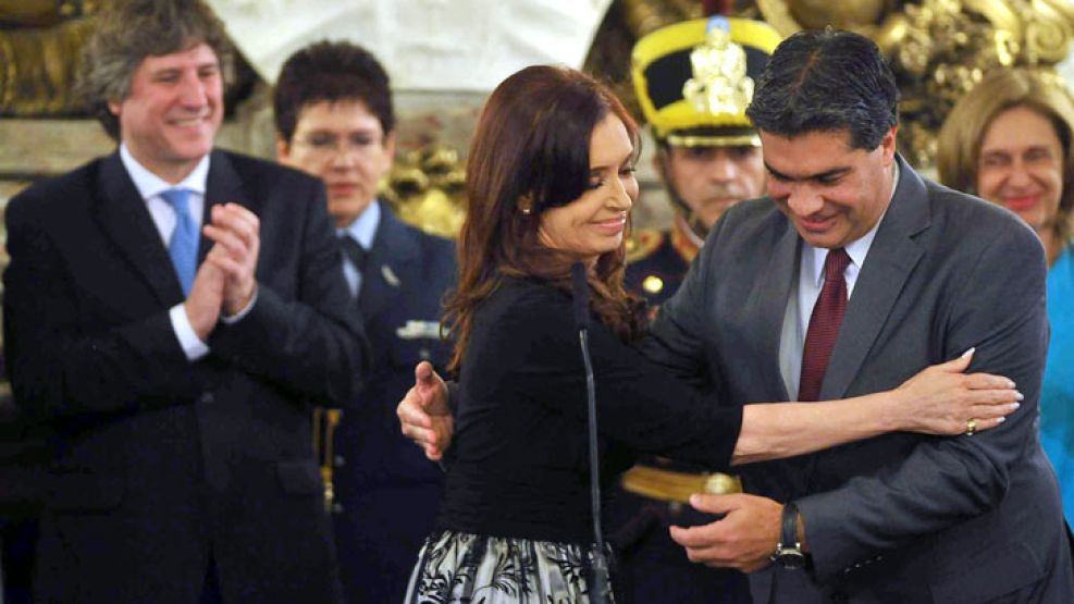 La Presidenta toma juramento de Capitanich, Kicillof y Casamiquela en su regreso oficial a Casa de Gobierno.