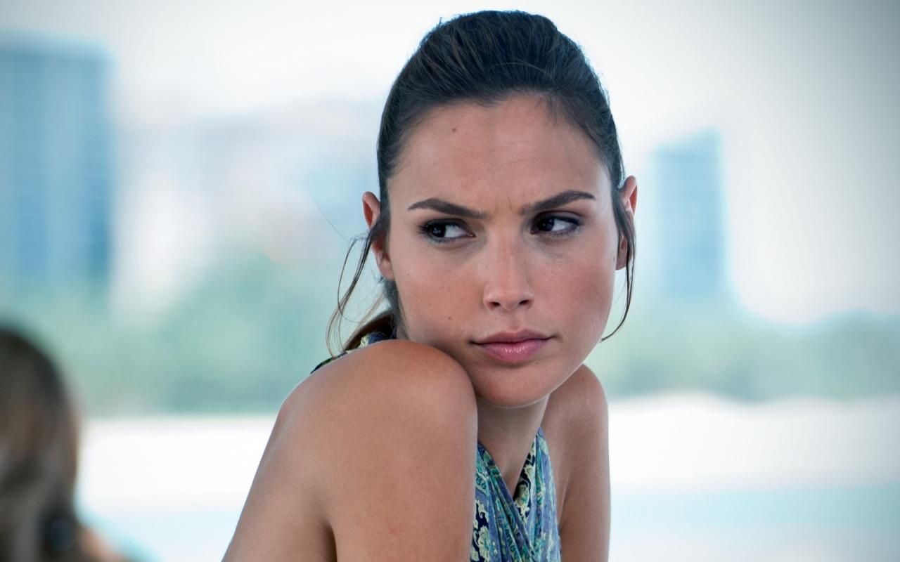Gal Gadot (31)