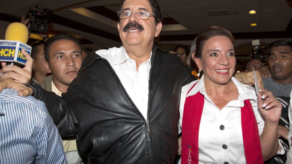 Pareja. Zelaya y Xiomara Castro, tras las elecciones del domingo.
