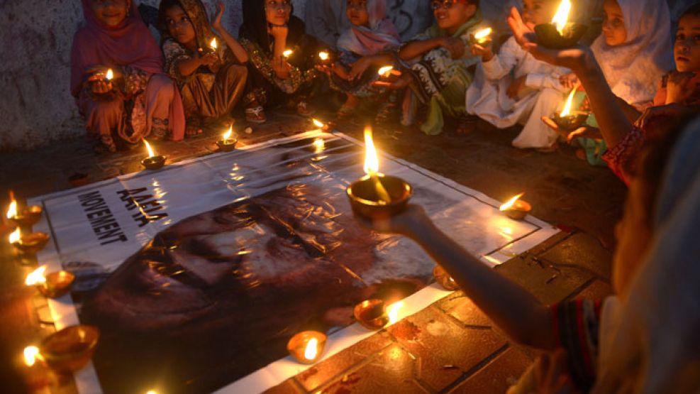 En países como Pakistán, los niños participaron de los homenajes.