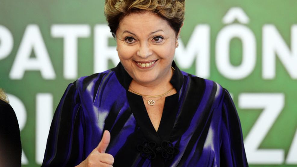 ¿TUDO BOM?. Rousseff lidera todas las encuestas.