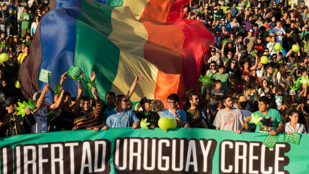 Uruguay legalizó la comercialización de la marihuana.