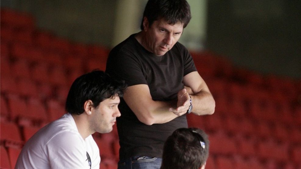 Jorge Messi junto a Matías, uno de los hermanos de Lionel.