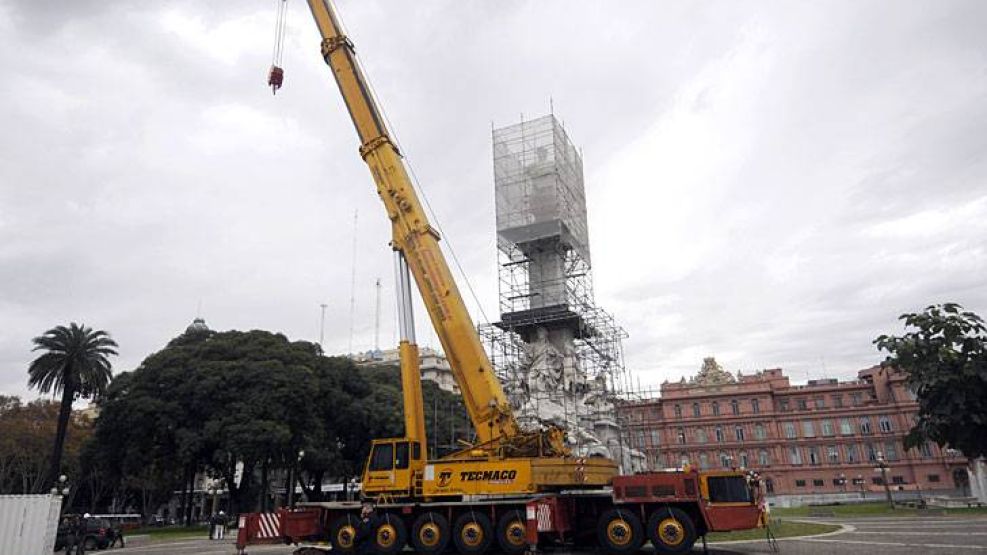 La Rosada quiere mudar la estatua de Colón a Mar del Plata