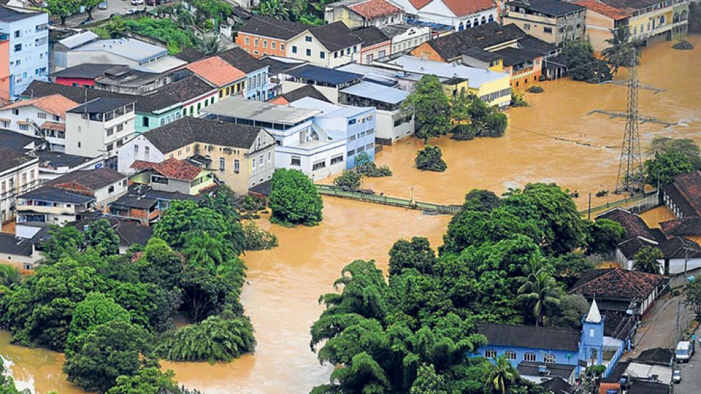 Horror. Las fuertes lluvias afectaron al sureste del país, sobre todo, a Minais Gerais y Espíritu Santo.