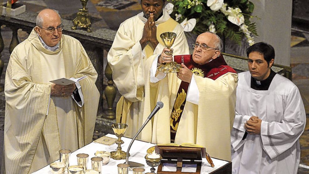 Homilia. El pontífice encabezó ayer una ceremonia en Roma.