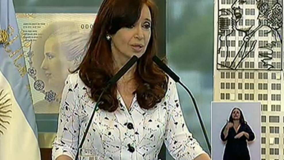 Luego de 33 días de ausencia en público, Cristina Fernández de Kirchner regresó con un acto público en la Casa Rosada.