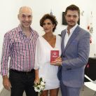 Los recién casados María Fernanda Callejón y Ricky Diotto conversaron con Horacio Rodriguez Larreta en el registro civil de Palermo. 