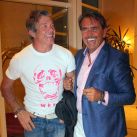 El cantor de tangos Fernando Soler y el abogado Fernando Burlando divertidos en el hotel Conrad Punta del Este.