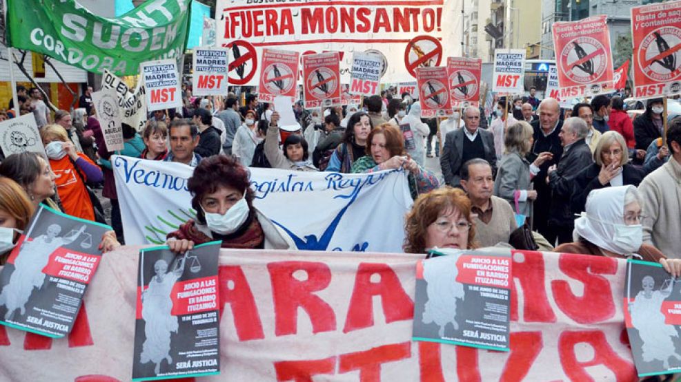 HITOS. En 2012, hubo un juicio por fumigación ilegal. El intendente de Río Cuarto, Juan Jure, no habilitó la llegada de Monsanto.