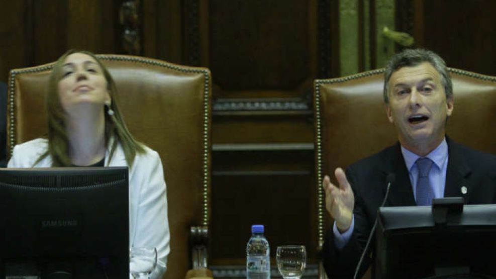 Macri con Vidal en un pasaje del discurso