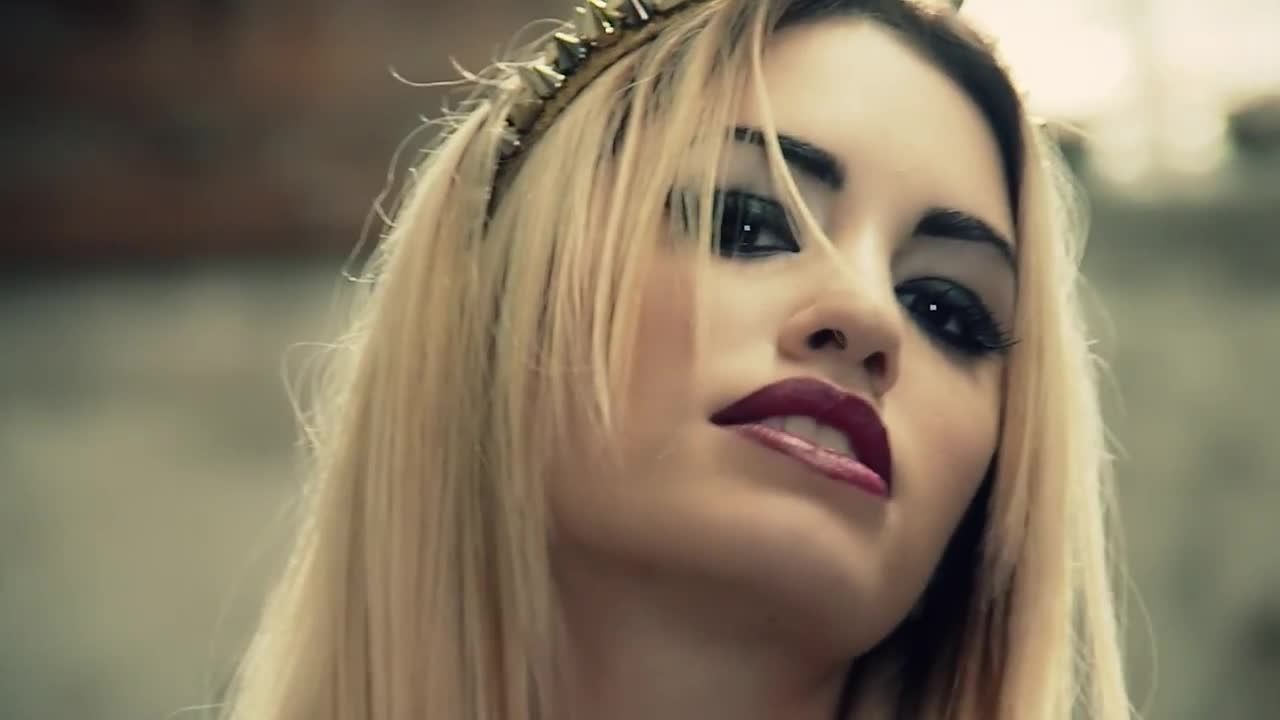 Lali Esposito Asesina (7)