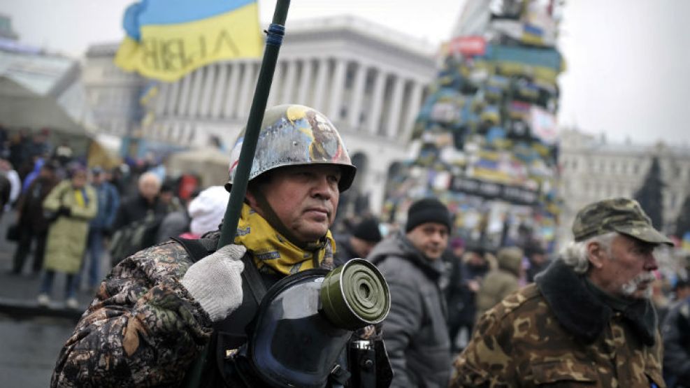 Ucrania moviliza todas sus tropas a Crimea, donde el Ejército ruso tomó el control.
