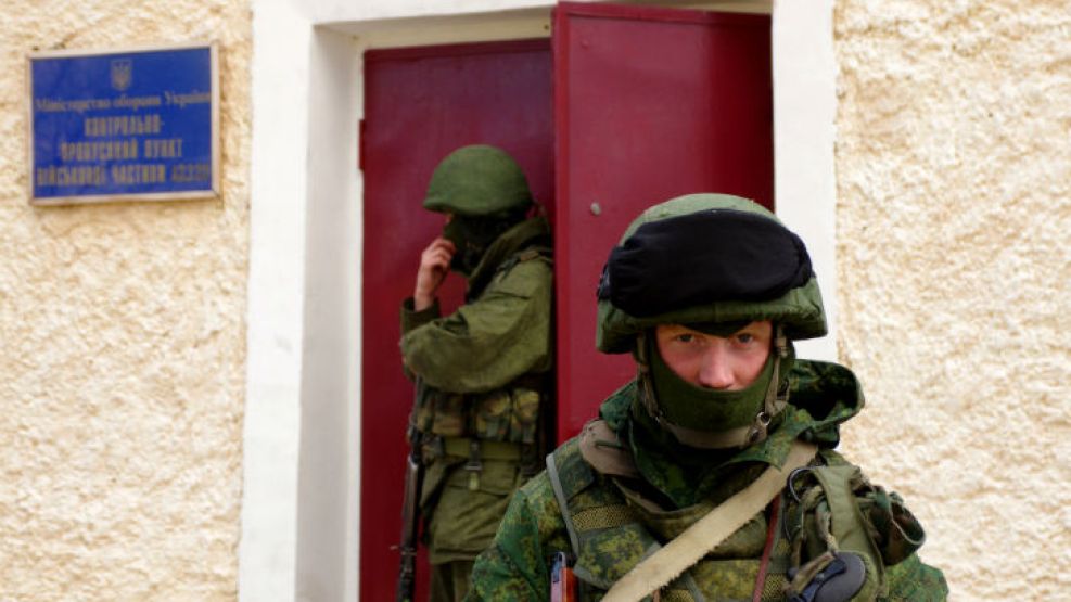 La región ucraniana de Crimea está parcialmente controlada por comandos armados prorrusos.