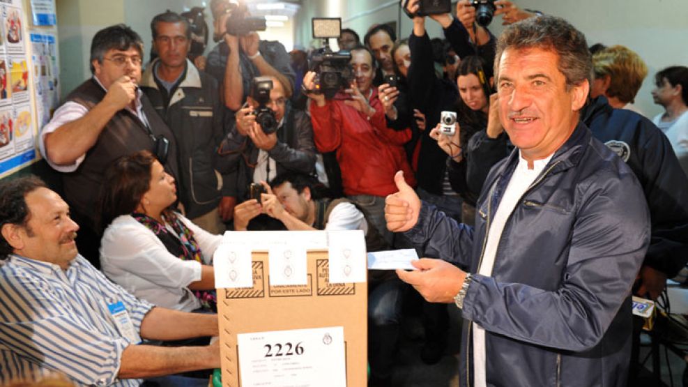 Urribarri volvió a hablar de su candidatura presidencial. Especuló con una interna con Scioli, Randazzo y Anibal Fernández.