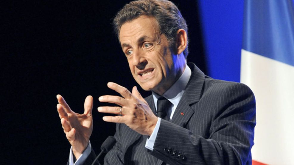 Complicado. El ex presidente Nicolas Sarkozy está en el centro de una investigación en Francia.