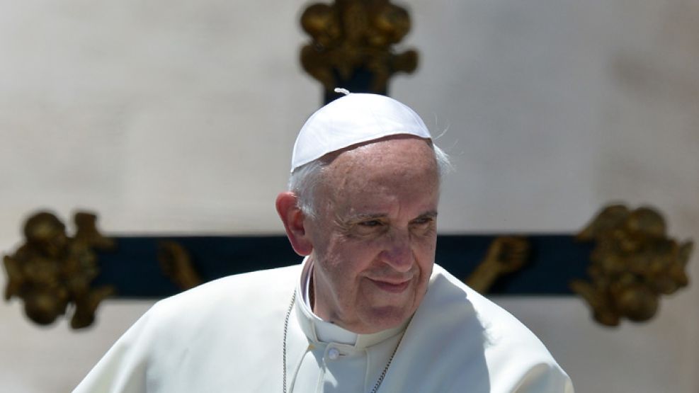 12 de junio de 2013. El papa Francisco tras su audiencia general semanal.
