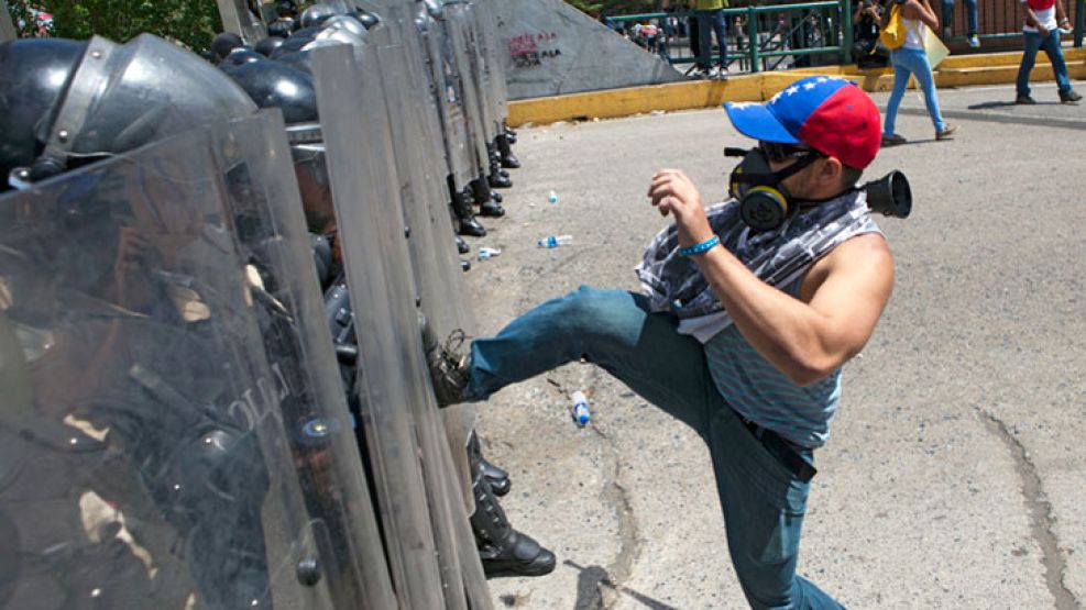 Conflicto. Las marchas en Caracas provocaron decenas de muertes tras los enfrentamientos.