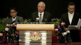 El primer ministro de Malasia, Najib Razak, durante el anuncio.