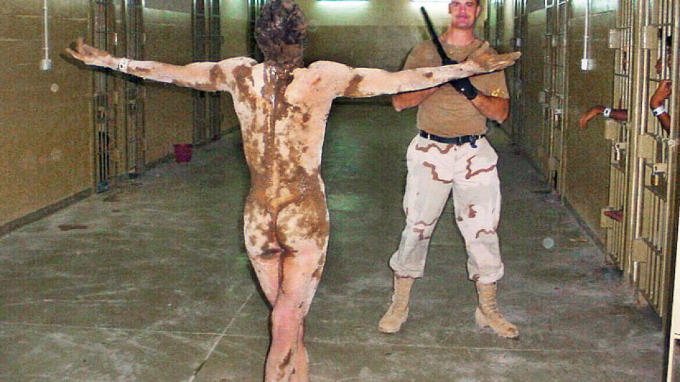 Horror. Las imágenes de los tormentos que sufrían los detenidos en la prisión de Abu Ghraib, en Irak, dieron vuelta al mundo. “Estados Unidos debería abolir la detención secreta”, advierte el relator 