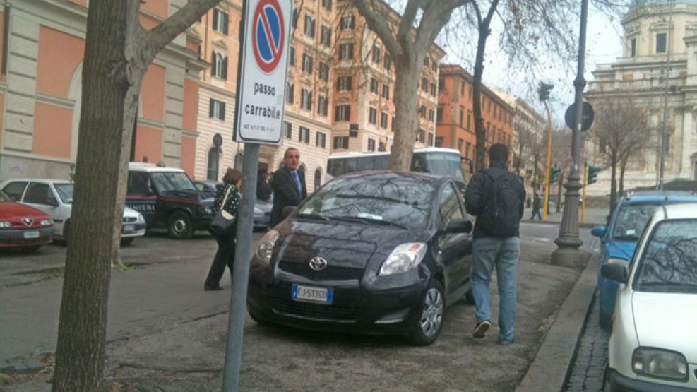 LEJOS. Moreno, en Italia. 