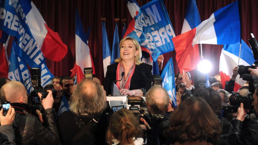 Marketing conservador. Marine es hija del histórico líder reaccionario, Jean Marie Le Pen. Su partido tiene un fuerte apoyo.