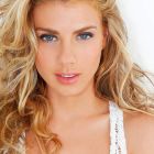 Charlotte McKinney (33)