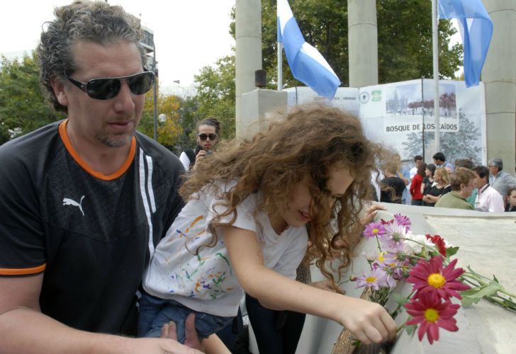 Diferentes actos en conmemoración del Día del Veterano de Guerra y caídos en Malvinas se realizaron en diversos puntos del país. 