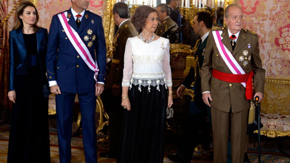 Album familiar. Juan Carlos registra el más bajo nivel de aprobación desde que asumió el trono.