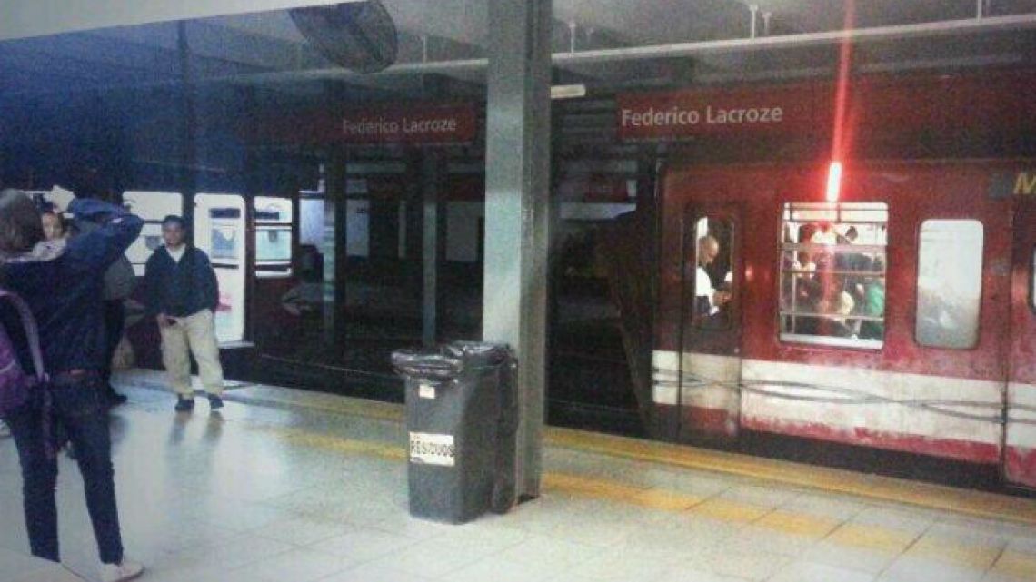 Linea B Del Subte Denuncian Brote De Sarna