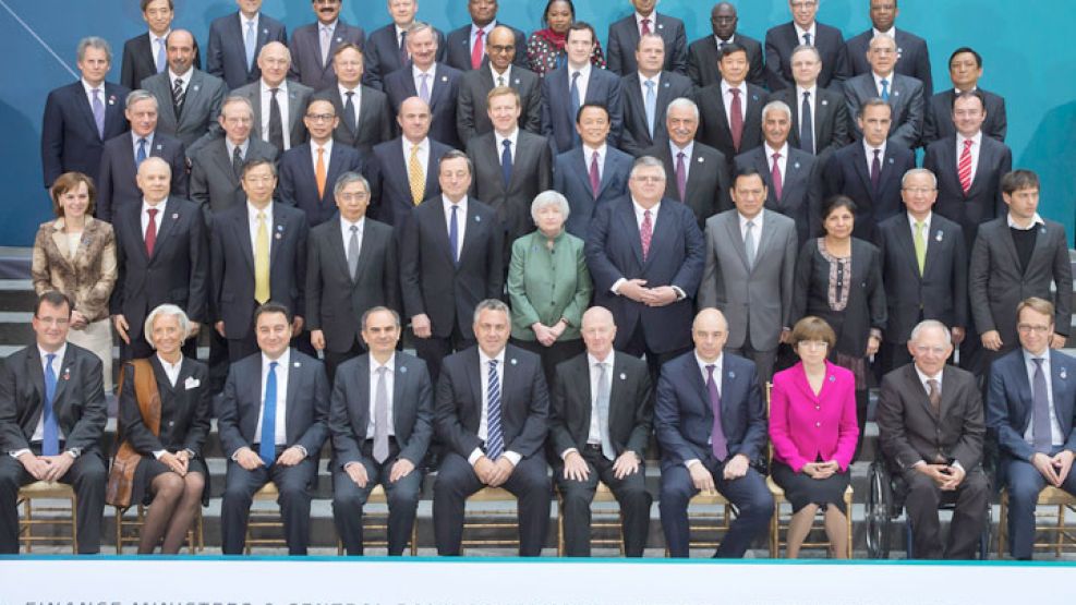G20. En la segunda fila, el primero de la derecha, Kicillof. Al centro, Janet Yellen, de la Fed.