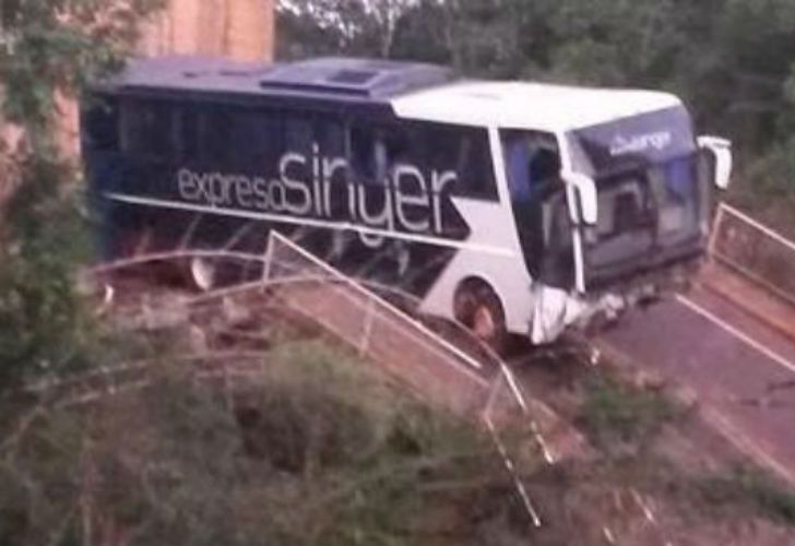 El puente cedió como consecuencia de las lluvias torrenciales en Misiones.