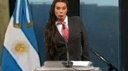 La artista le respondió a los legisladores chaqueños que repudiaron su sketch en Canal 13.
