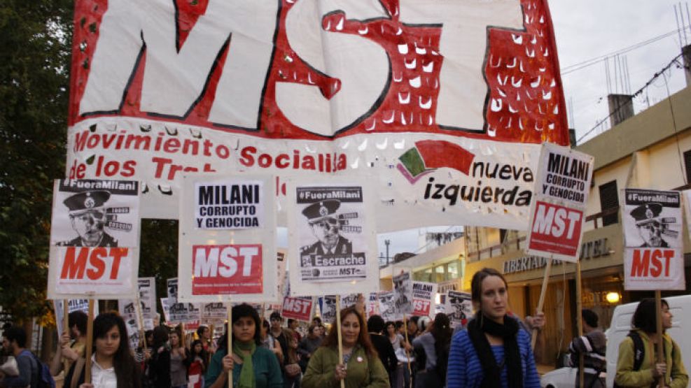 César Milani repudiado en Cosquín