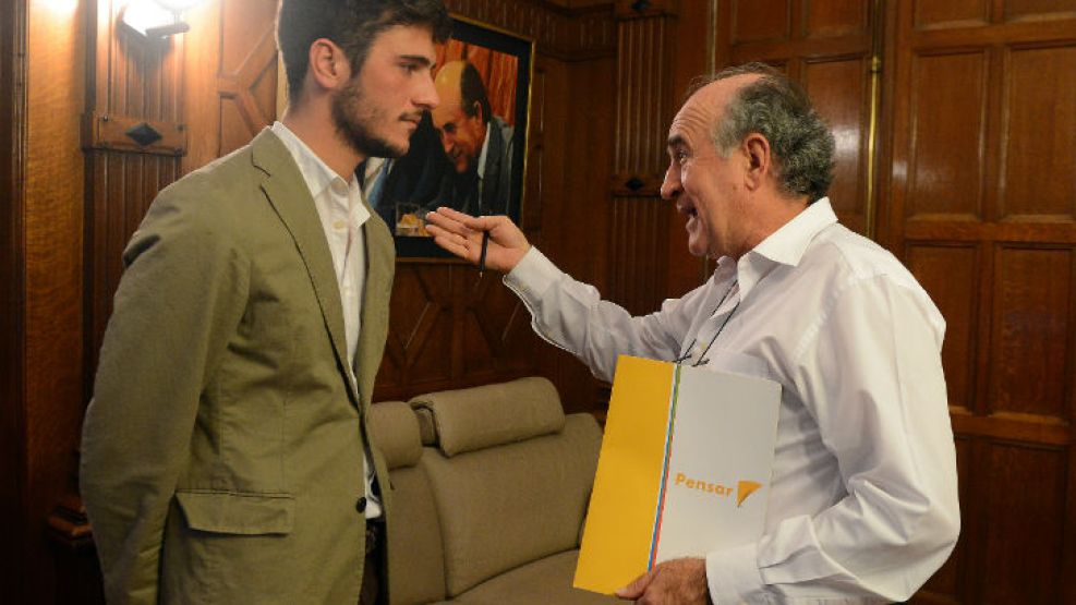 El secretario general de la Presidencia Oscar Parrilli dialogó con el macrista Pedro Robledo.