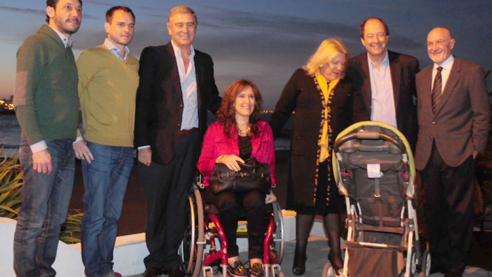 Juntos. De izquierda a derecha: Ferraro, Sánchez, Aguad, Michetti, Carrió, Sanz y Moscariello.