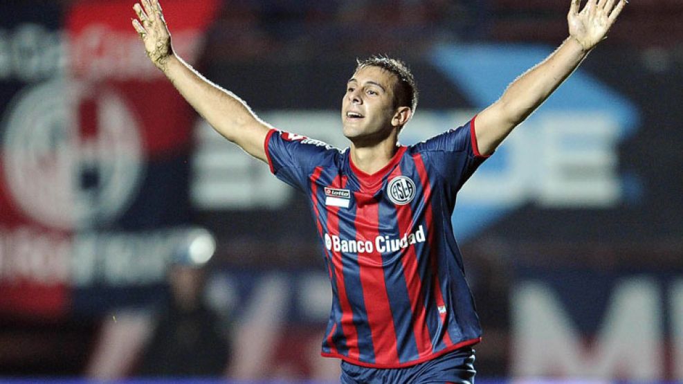 Fin de fiesta. Facundo Quignon hizo el segundo. El chico cumplió su cuarto partido en Primera.