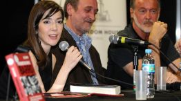 Edi Zunino presentó Periodistas en el barro en la Feria del Libro.