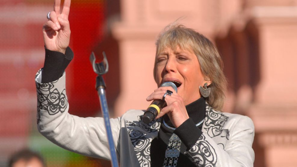 Teresa Parodi, frente a Casa Rosada