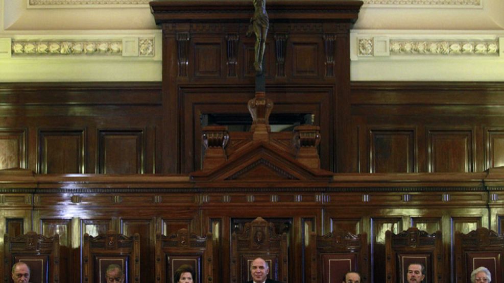 La Corte Suprema de Justicia declaró inconstitucional a la resolución del INCUCAI. 