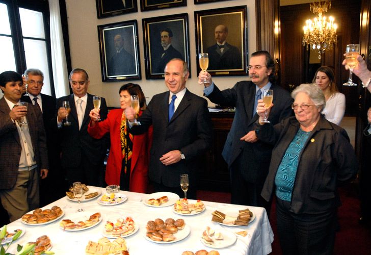 Su llegada a la Corte Suprema la convirtió en la primera mujer en acceder a un cargo en el Máximo Tribunal de Justicia.